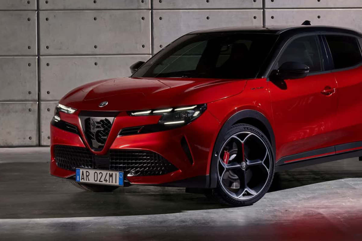 Alfa Romeo RED Night