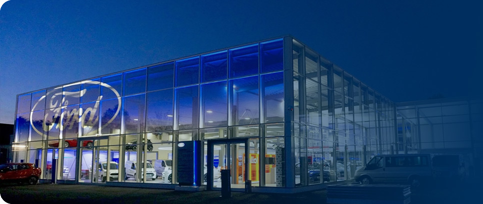 Bild zeigt, Autohaus von Außen