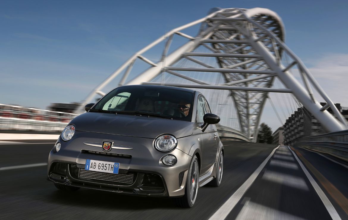 Abarth 695 biposto