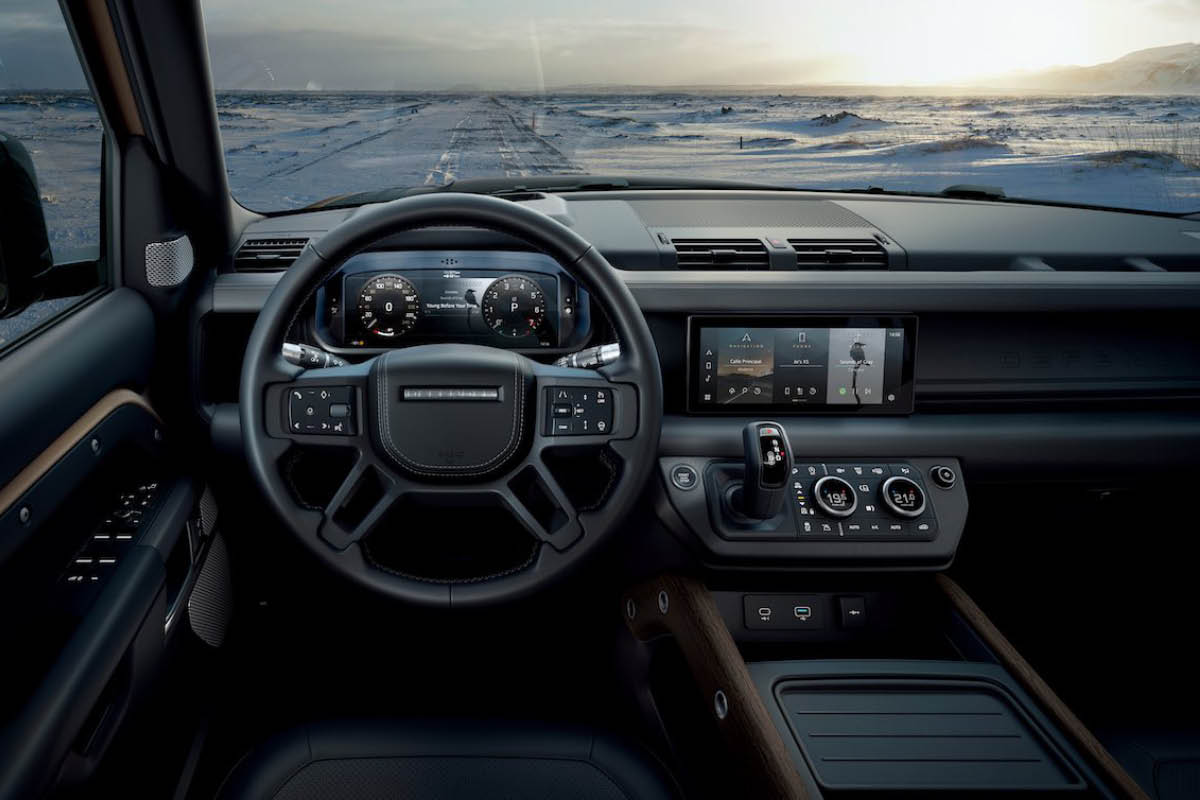 Cockpit, Land Rover Defender